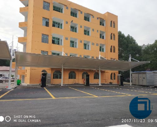 公交車站充電樁棚