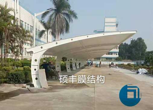 湖北某公司棚膜結(jié)構(gòu)停車棚