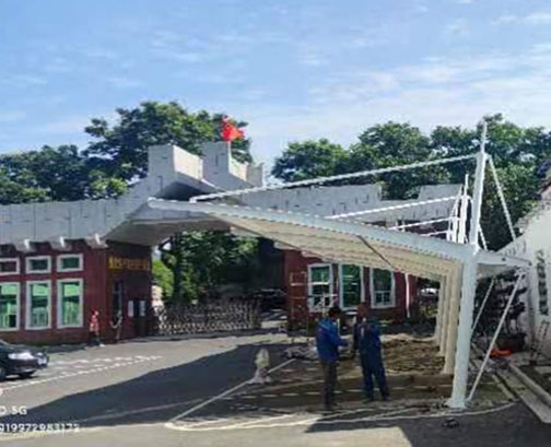 湖南常德膜結(jié)構(gòu)停車棚案例