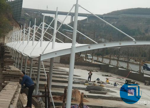 貴州省停車棚膜結(jié)構(gòu)