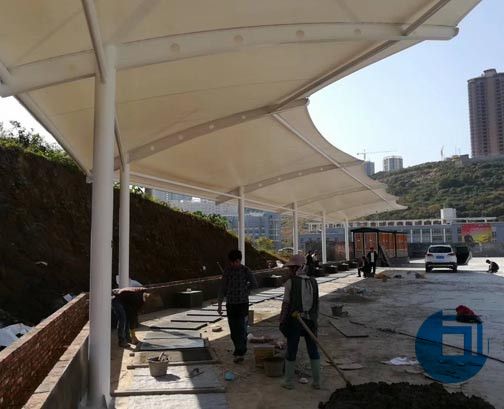 公交車充電樁車棚