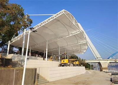 十堰膜結(jié)構(gòu)停車棚排水設(shè)計：為何不能忽視？